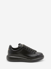 Men's Oversized Sneaker in Black - SpinServe