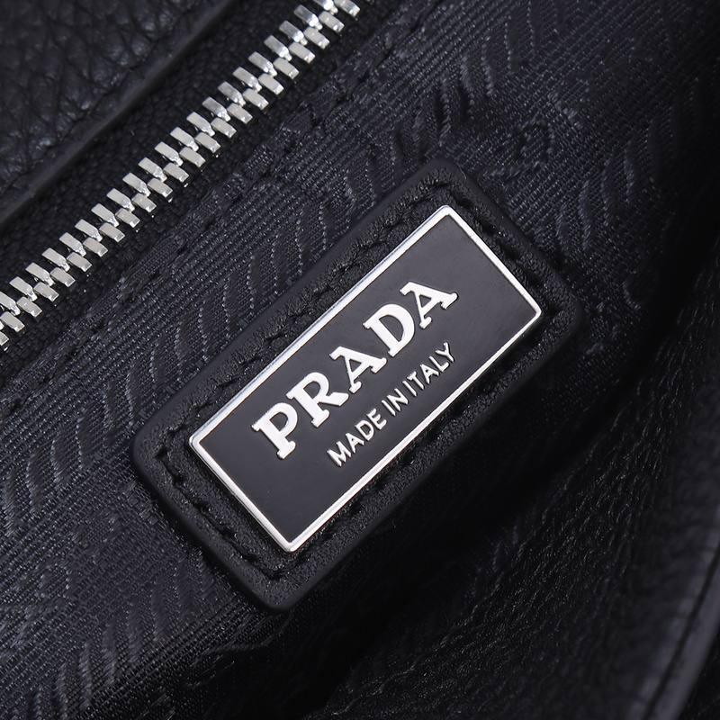 Prada Leather Bag with Shoulder Strap - Banlieue91