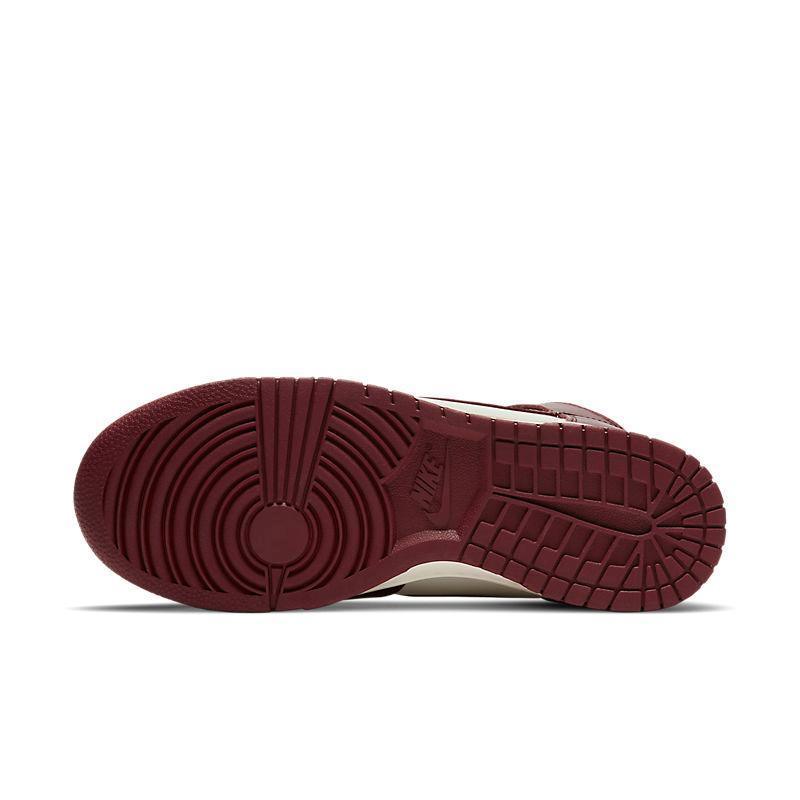 Nike Dunk High 'Sail Team Red' - Banlieue91